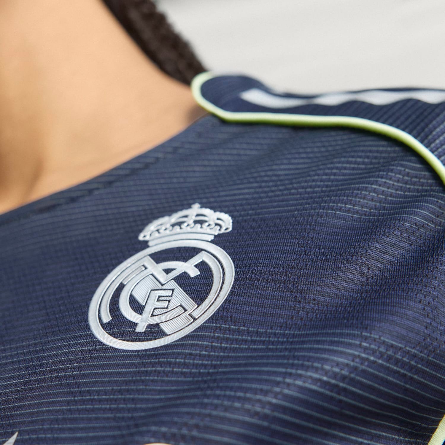 Real Madrid Women's Away Player Jersey 2025/26 - Image 4